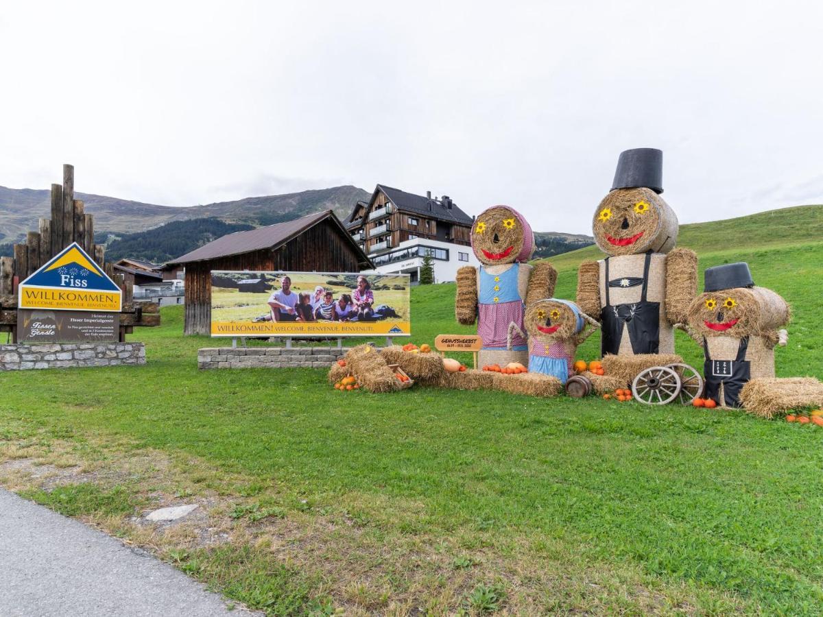 Lively Flat Near A Ski Resort In 피스 외부 사진